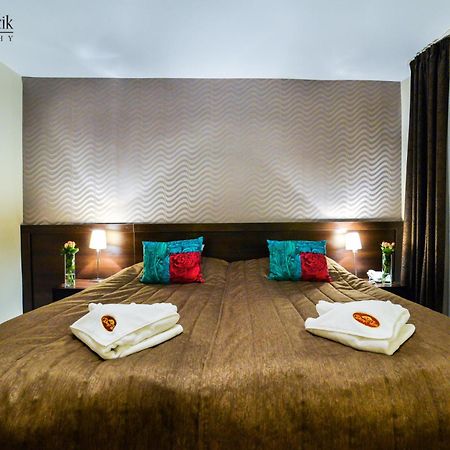Hotel I Restauracja Złoty Las 외부 사진