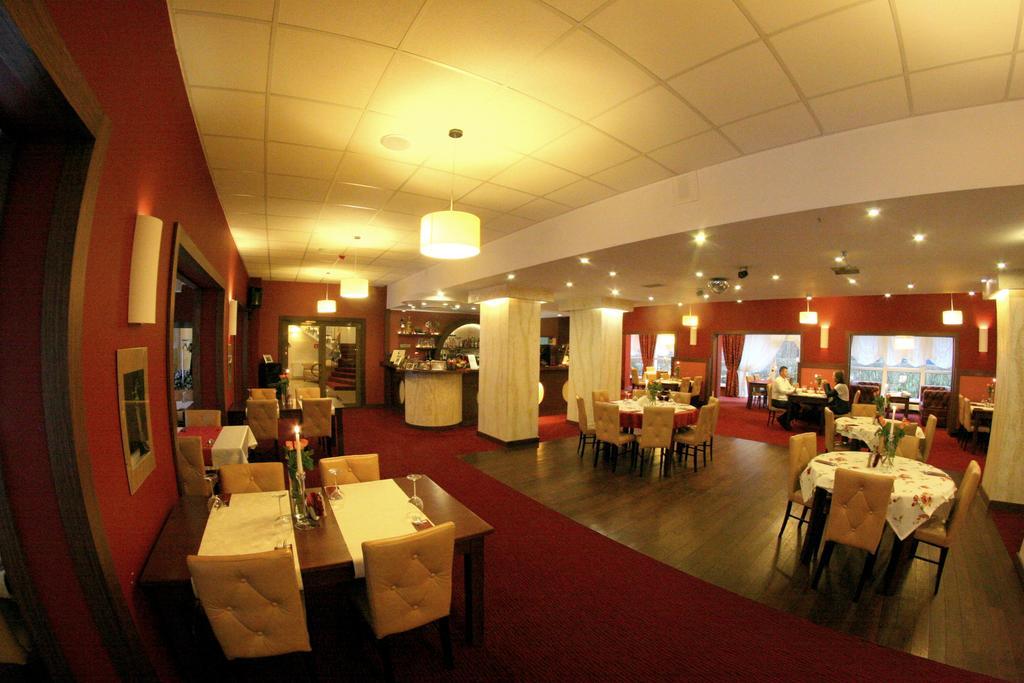 Hotel I Restauracja Złoty Las 외부 사진