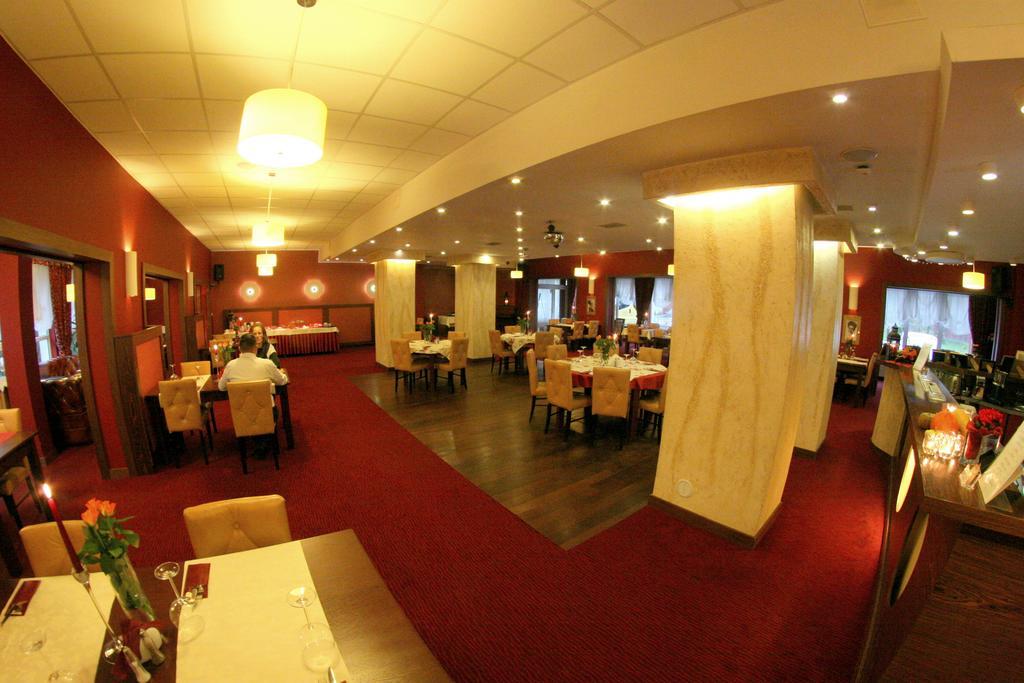 Hotel I Restauracja Złoty Las 외부 사진