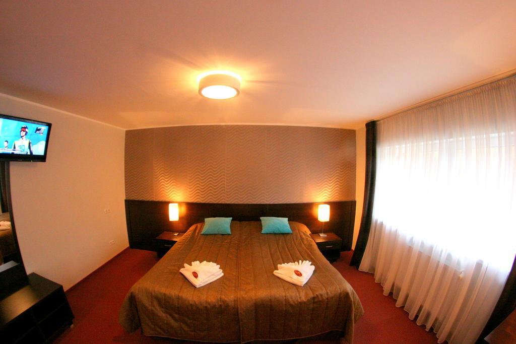 Hotel I Restauracja Złoty Las 객실 사진