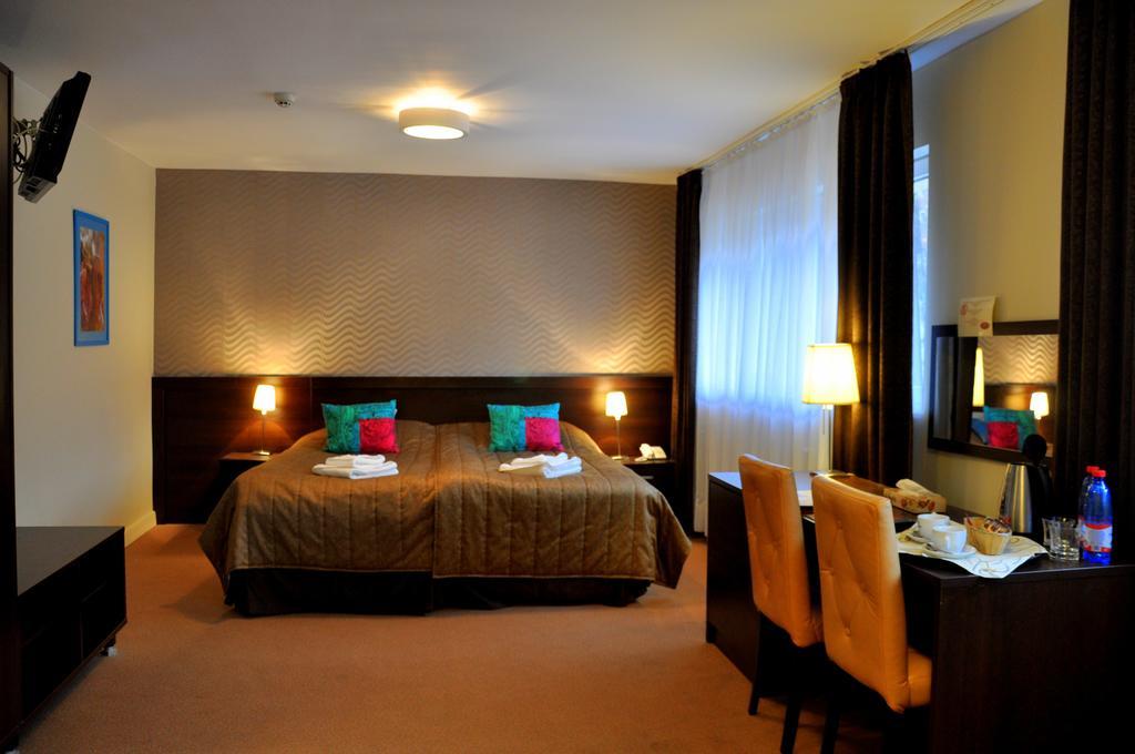 Hotel I Restauracja Złoty Las 객실 사진