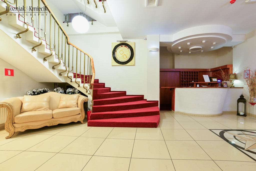 Hotel I Restauracja Złoty Las 외부 사진