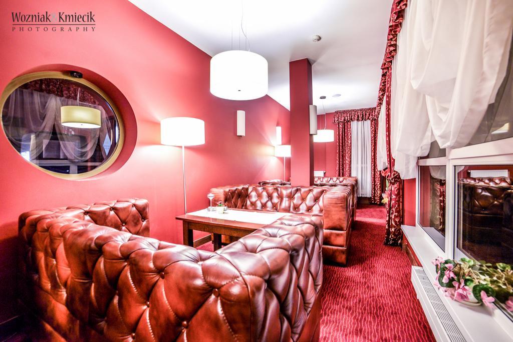 Hotel I Restauracja Złoty Las 외부 사진